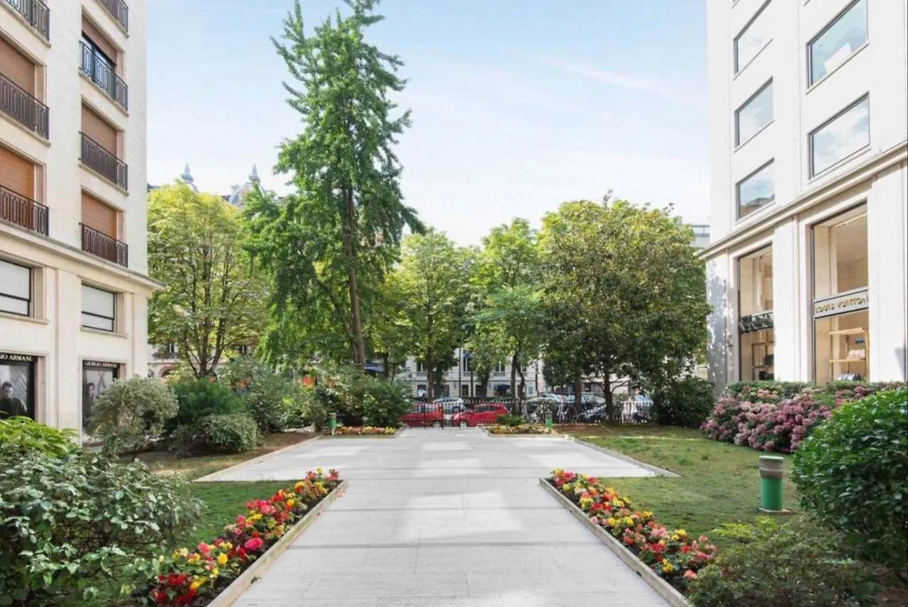 Avenue Montaigne Bienvenue Apartment