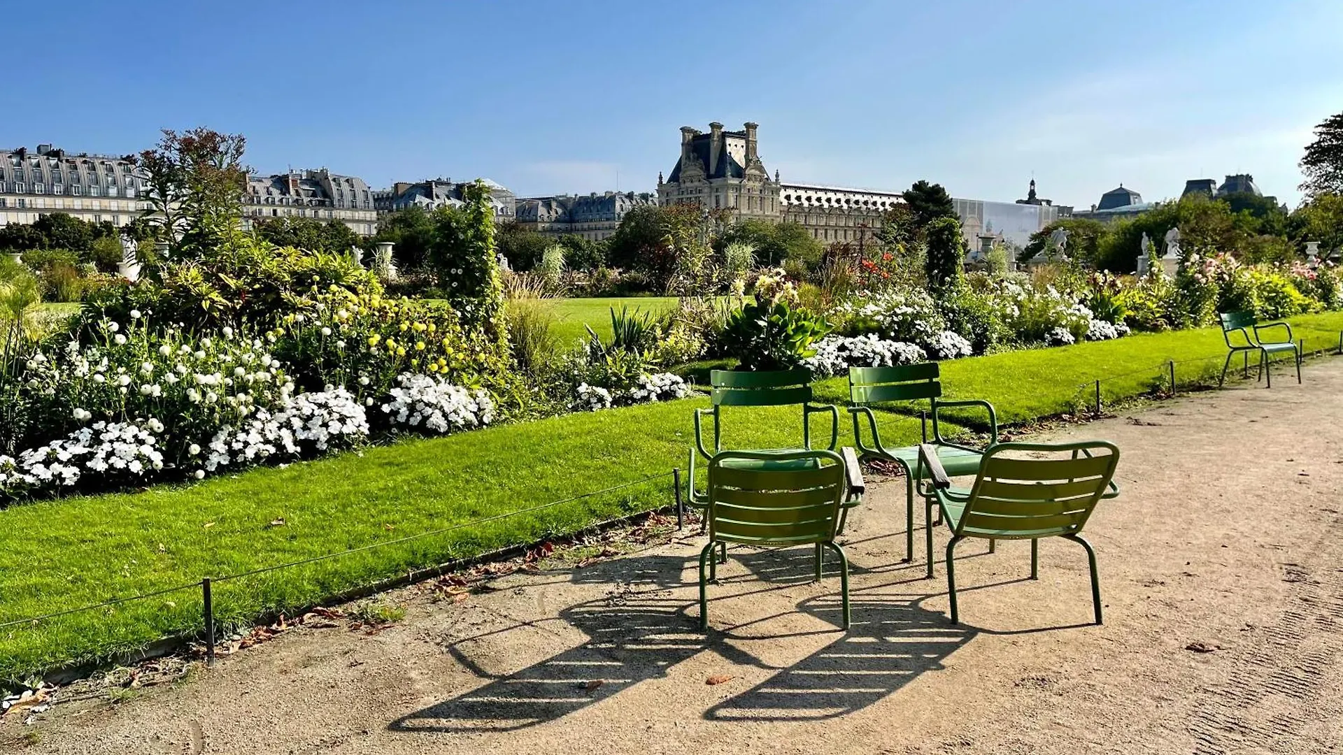 Avenue Montaigne Bienvenue Apartment *